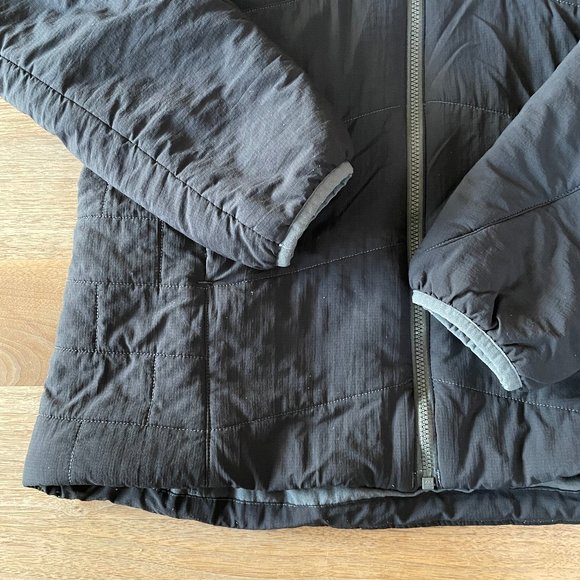 Patagonia Women's Black insulated Nano-Air hoodie size small - Picture 9 of 16